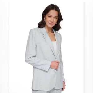 DKNY Linen Blend Two Button
Oversized Blazer size small